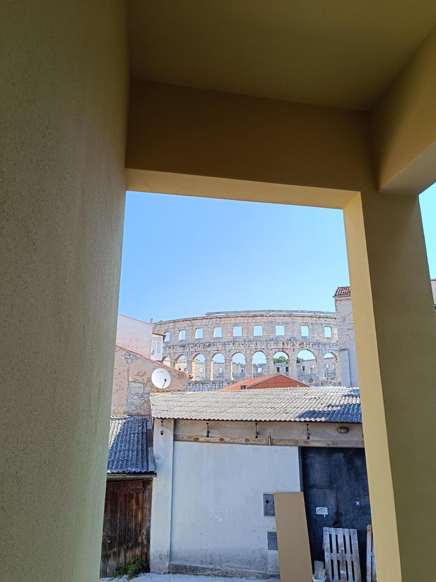 D&A Amphitheatre Premium Apartments With Free Parking Pula Exterior photo